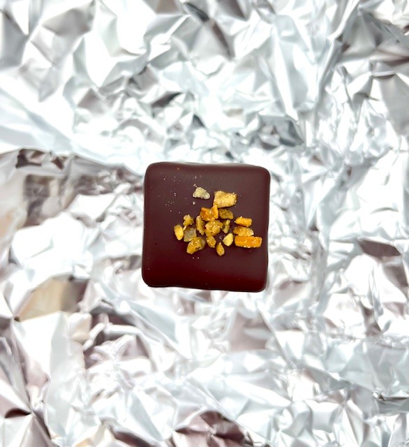 Praline met pistachetopping